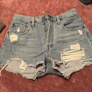 Levi high waisted shorts
